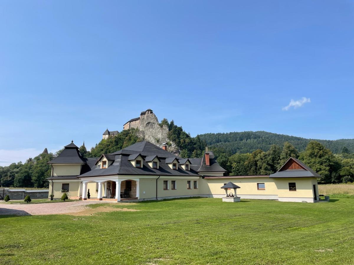 Penzion U Dvoch Levov Oravsky Podzamok Exteriör bild