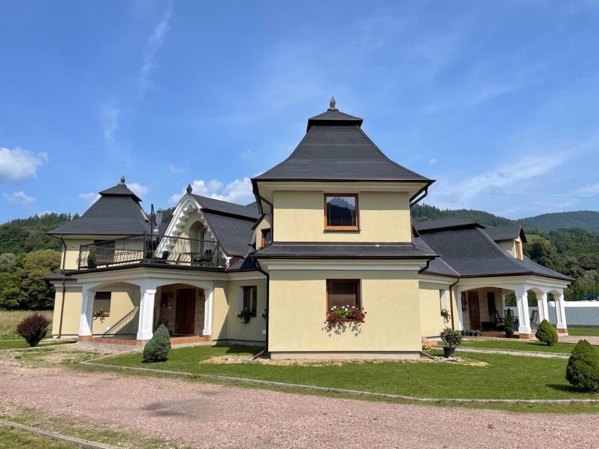 Penzion U Dvoch Levov Oravsky Podzamok Exteriör bild